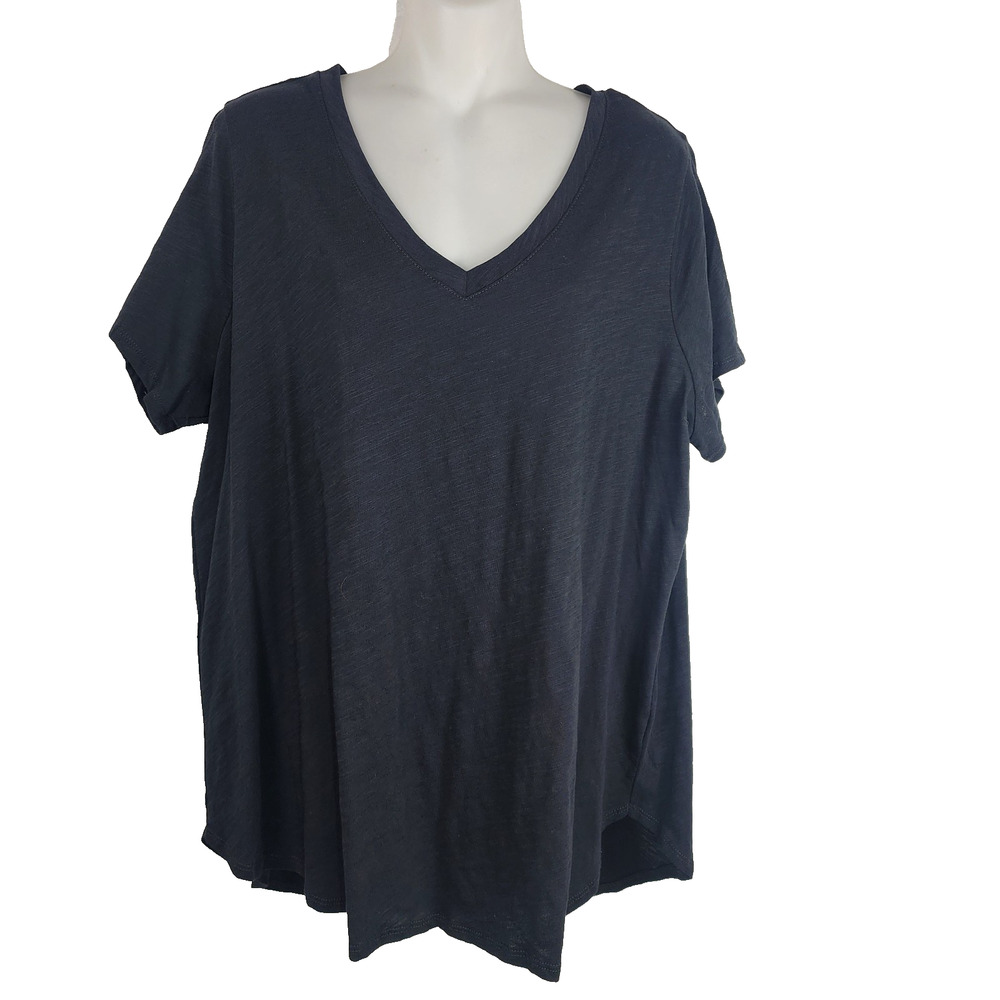 Tahari Womens T Shirt Size 1X Black V Neck 100% Cotton Basic Whimsigoth Gothic
